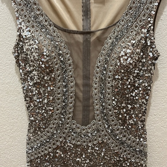 Scala Sequence Deep V Mesh Vintage Prom Dress - Picture 4 of 7
